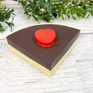 Vintage 1988 MTC TIKES FAKE PLAY FOOD BOSTON CREAM PIE CHEESECAKE